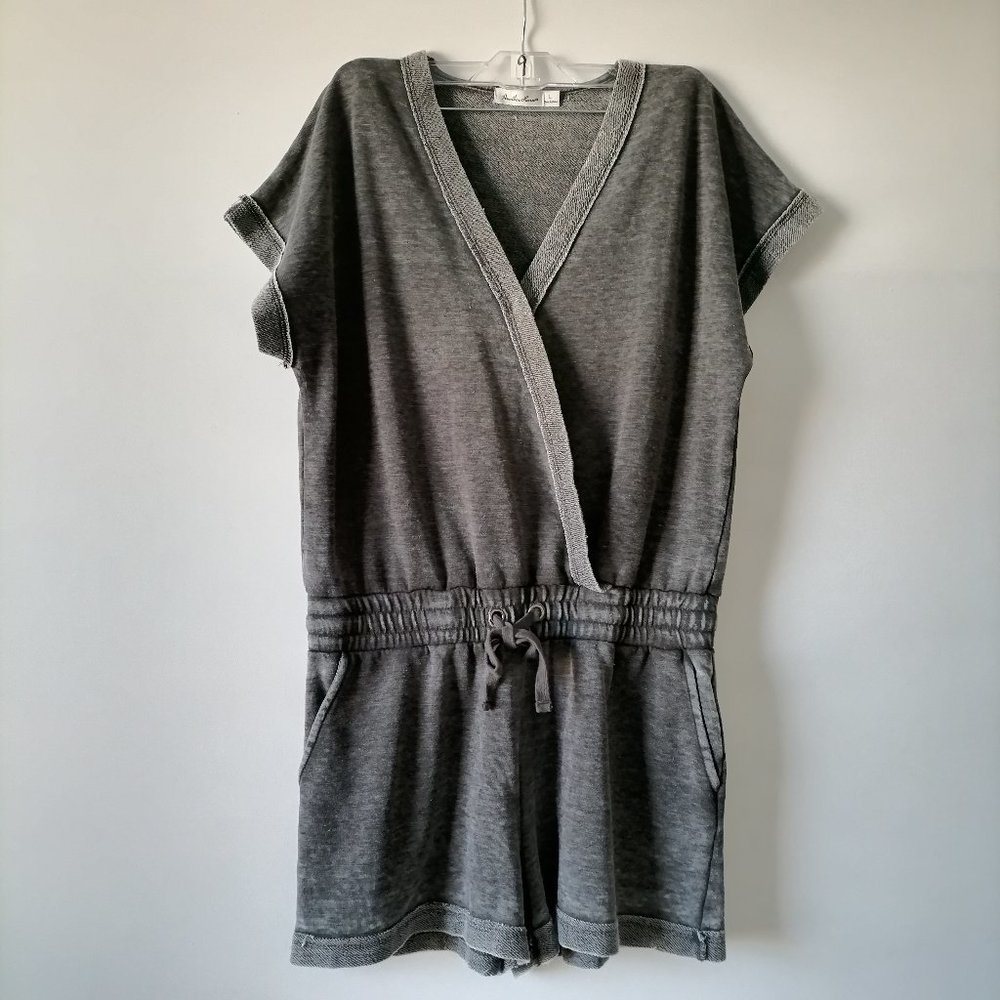 Another Love Womens Gray V-Neck Short Sleeve Tie Waist Wide Leg Playsuit Size L